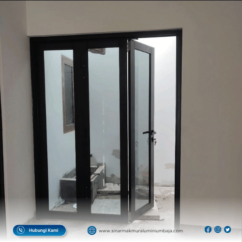 Pintu Swing Aluminium